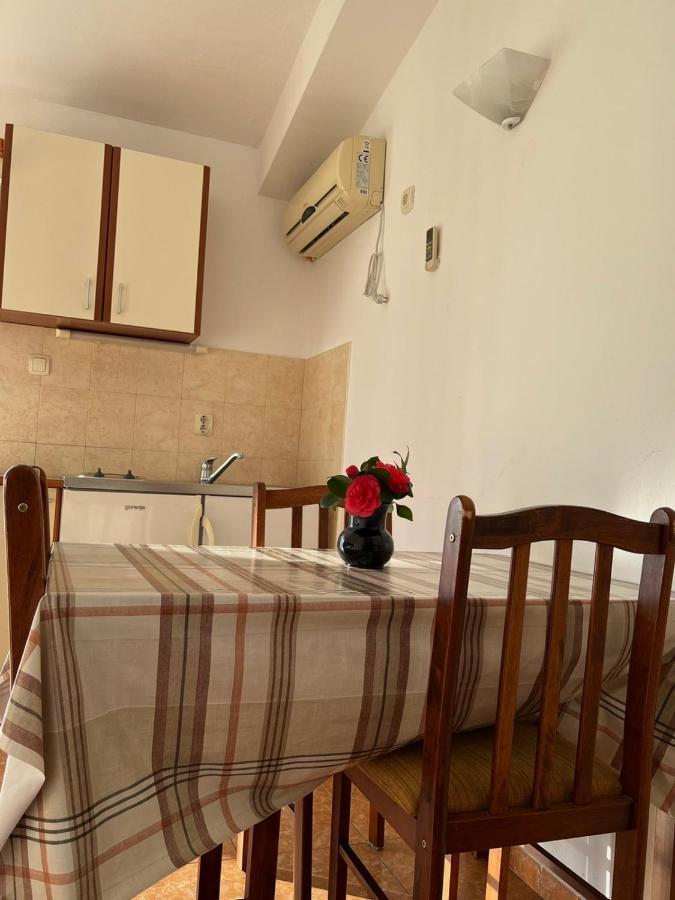Apartments And Room Mv Petrovac Luaran gambar