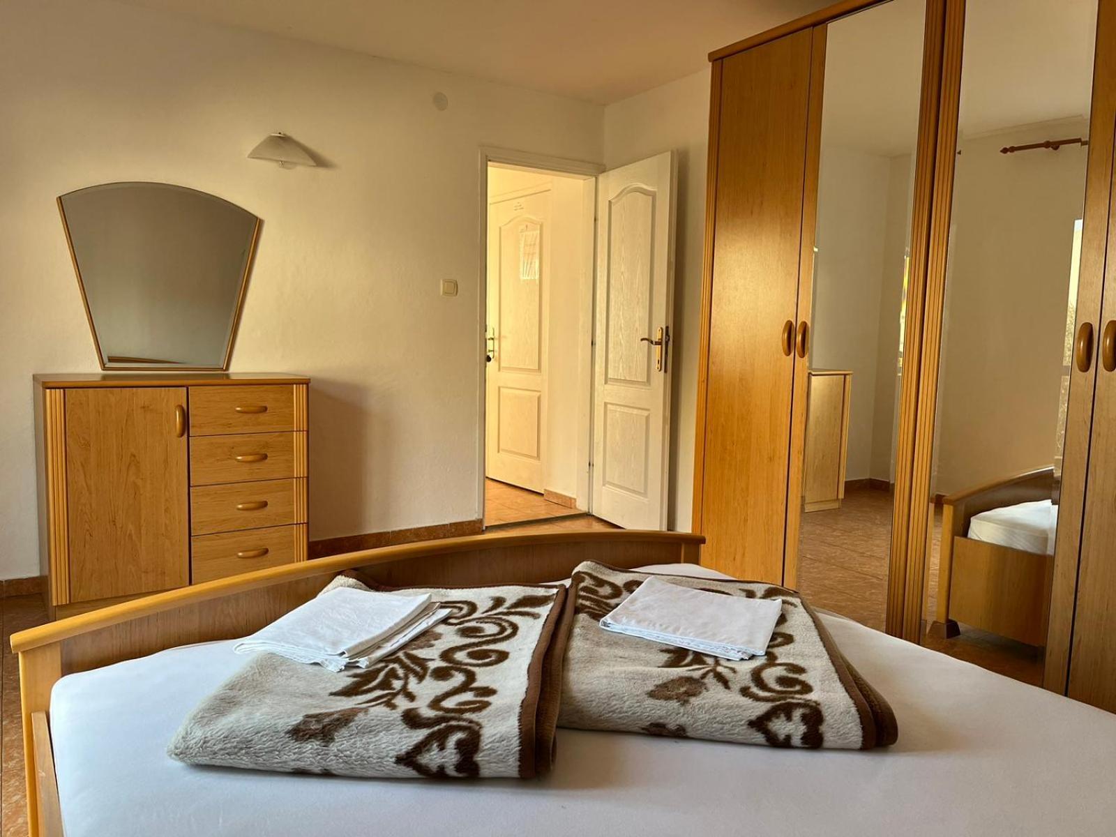 Apartments And Room Mv Petrovac Luaran gambar